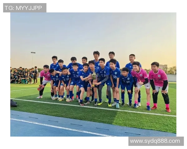 足球明星如何选择最佳球队加盟提升职业生涯与个人品牌价值 足球明星如何选择最佳球队加盟提升职业生涯与个人品牌价值