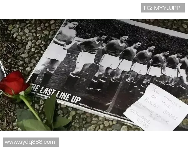 足球明星接头表演的魅力与技巧揭秘及其背后的故事分析 足球明星接头表演的魅力与技巧揭秘及其背后的故事分析