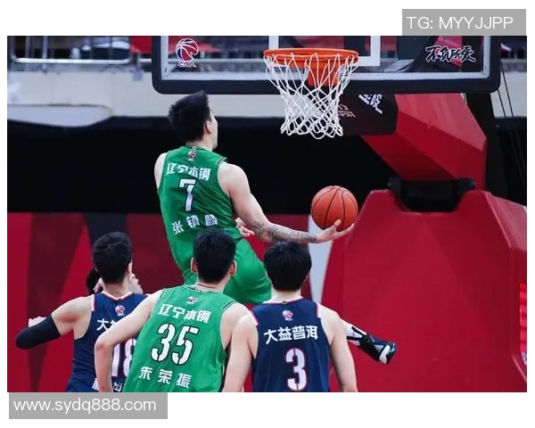 广东队与新疆队在31轮激战中争夺季后赛席位的关键对决分析 广东队与新疆队在31轮激战中争夺季后赛席位的关键对决分析